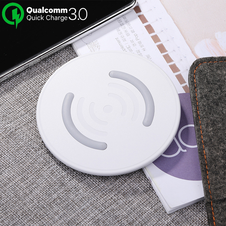 Quick Charge Ultra-Slim Wireless Charger for Qi Compatible Device (White)
